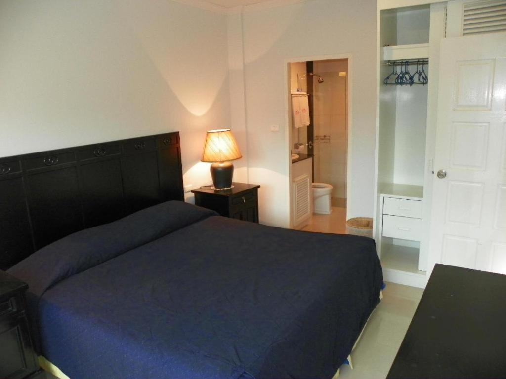 Orchid Kathu Heights apartamento con servicio Exterior foto